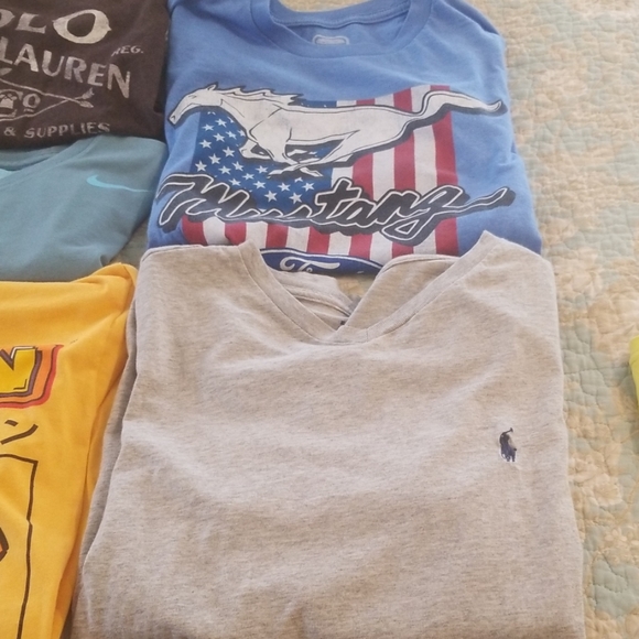 Men's T-shirt Bundle. Size S. - Picture 5 of 8